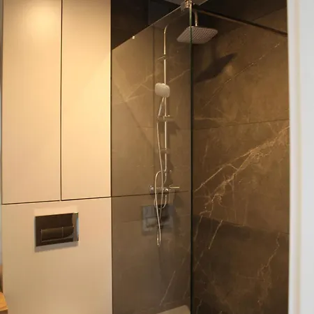 Przytulny Domek Z Jacuzzi Villa *